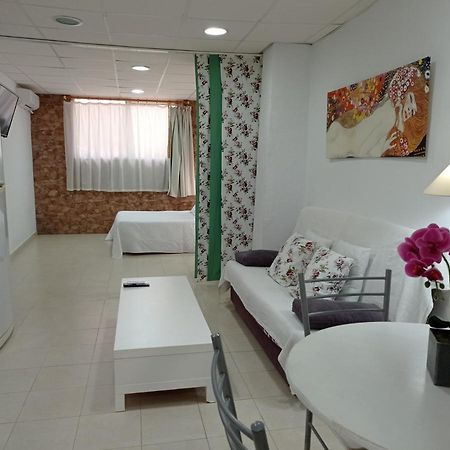 Estudio Centrico En Águilas Kültér fotó